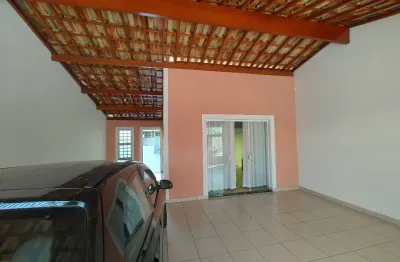 Belíssima casa j. oriente próximo ao shopping j. oriente ,