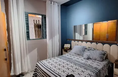 Começo do b. eucaliptos , próxima de padaria , escola , igreja , mercado,