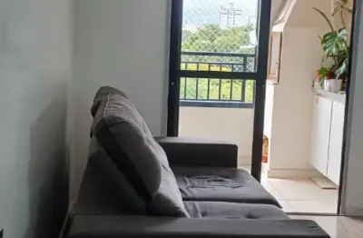 Lindo apto a 5 minutos a pe do shooping oriente ,proximo de escola , e todo o tipo de comercio