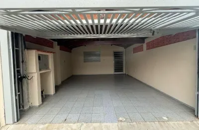 Imovél vago ,proximo de escolas , mercado ,hospital , farmácia , ubs ,açougue , etc.