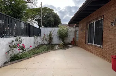 Casa térrea no jd. satélite na melhor localização, próximo ao mc donald, igreja católica , praças, mercado piratininga , padaria, escolas , fica ao lado da av. andrômeda com facilidade e praticidade p