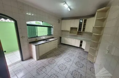 Sobrado com 3 dormitórios para alugar, 200 m² por r$ 3.132,00/mês - jardim santa lídia - mauá/sp