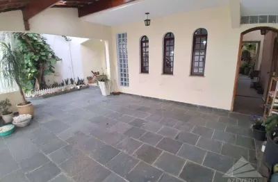 Sobrado com 3 dormitórios à venda, 230 m² por R$ 970.000,00 - Jardim Pilar - Mauá/SP