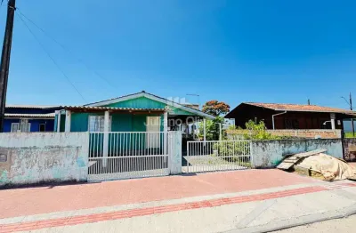 Casa á venda com sobrado nos fundos -  barra do saí