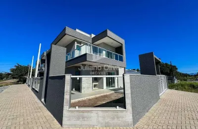 Casa com 3 quartos à venda na Rua 380 Getúlio Vargas, Barra do Sai, Itapoá