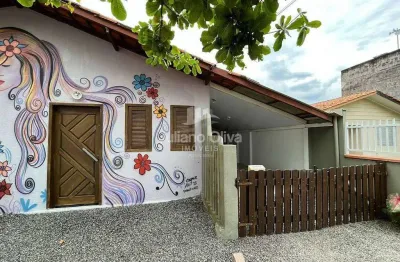 Casa com 3 quartos à venda na Avenida Dom Henrique II, Barra do Sai, Itapoá
