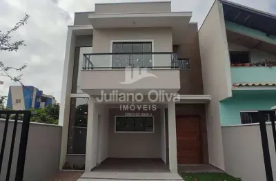 Sobrado com 3 dormitórios à venda, 108 m² por r$ 539.000,00 - cambiju - itapoá/sc