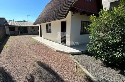 Casa com 2 quartos à venda na Rua 1610, Centro, Itapoá