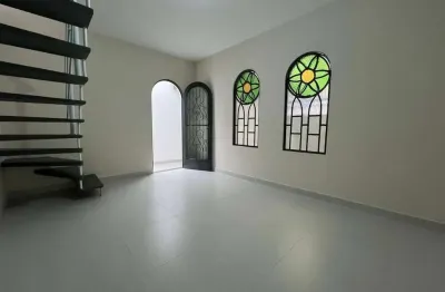 Casa com 2 quartos para alugar na Rua Santo Inácio de Loyola, Jardim Oriente, São José dos Campos