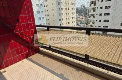 More em um apartamento com 112 metros quadrados com 3 quartos no miolo do Cambuí - Campinas - SP