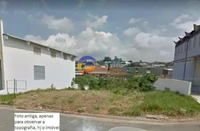 Terreno comercial à venda no Jardim Nina (Fazendinha), Santana de Parnaíba 