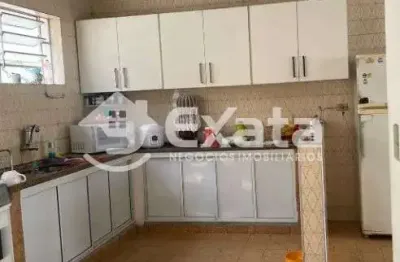 Casa com 3 quartos à venda na Rua Coronel Nogueira Padilha, 2500, Vila Hortência, Sorocaba