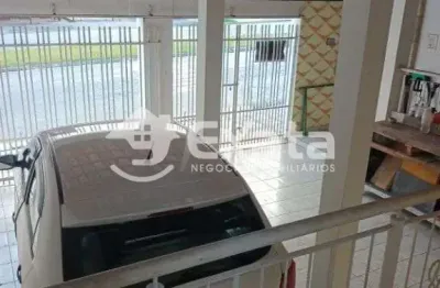 Casa com 2 quartos à venda na Avenida Professor Joaquim Silva, 530, Jardim Saira, Sorocaba