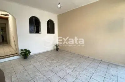 Casa padrao com 3 dormitorios e 2 vagas no centro de sorocaba