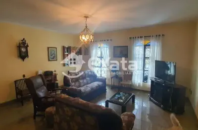 Casa com 4 quartos à venda na Rua Rua Rússia, 95, Jardim Europa, Sorocaba