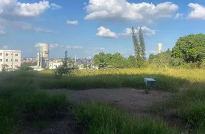 Terreno à venda na Rua Abrahão Pinsky, 20, Caguassu, Sorocaba