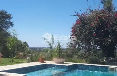 Encantador sitio a venda em porangaba com 3 dormitorios e suite