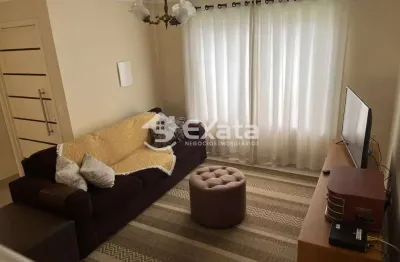 Maravilhosa casa no condominio lago da serra em aracoiaba da serra / sp