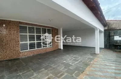 Casa com 3 quartos para alugar no Além Ponte, Sorocaba 