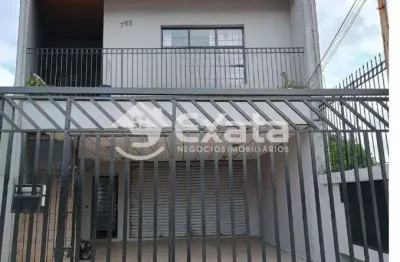 Sobrado 4 andares, com ponto comercial  na americo figueiredo, excelente localizacao