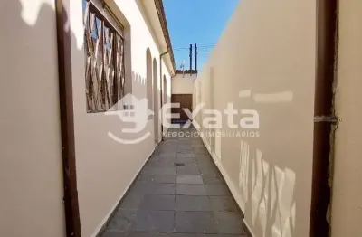 Casa padrao a venda na vila hortencia, sorocaba: 2 dormitorios e garagem coberta