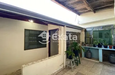 Terreno à venda na Rua Benedito Sampaio, 259, Vila Helena, Sorocaba