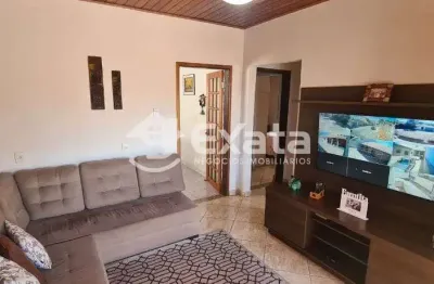Casa com 3 quartos à venda na Rua Caetano Bernardi, 109, Jardim Zulmira, Sorocaba