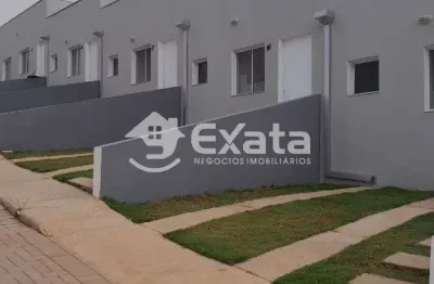 Casa em condominio villagio com excelente acabamento, boa localizacao e doctacao ok pra financiamento.