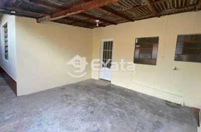 Casa com 2 quartos para alugar na Vila Haro, Sorocaba 