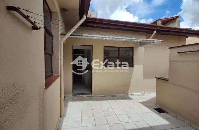 Casa com 2 quartos para alugar na Vila Hortência, Sorocaba 