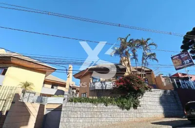 Sobrado triplex condomínio fechado bom retiro todo face norte
