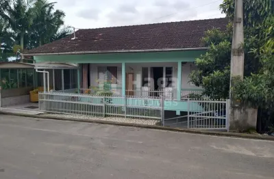 Casa com 8 quartos à venda no Centro, Ilhota 