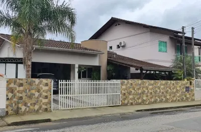 Casa com 3 quartos à venda no Guarani, Brusque 