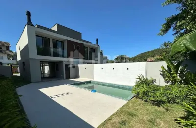 Casa com 3 quartos à venda na Vila Nova, Porto Belo 