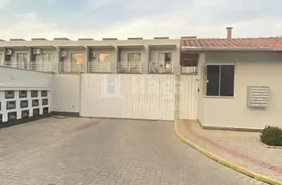 Sobrado geminado à venda no bairro dom joaquim em brusque/sc