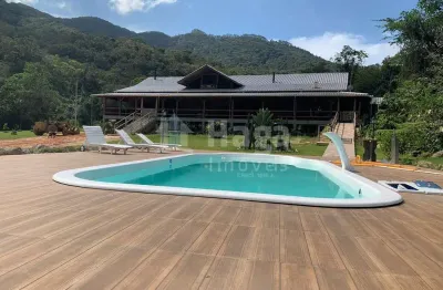 Chácara / sítio com 5 quartos à venda em Timbé, Tijucas 