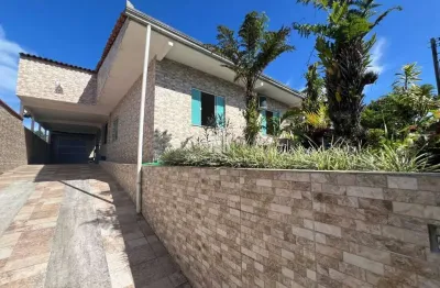 Excelente Casa Com 04 Dormitórios (Sendo 01 Suíte) - Região Central!