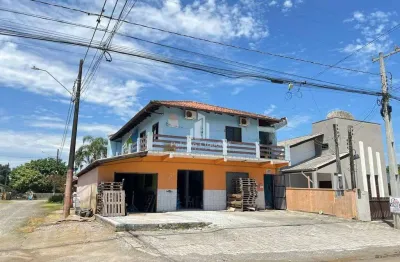 Casa à venda na Avenida 650 Brasília, 755, Samambaial, Itapoá