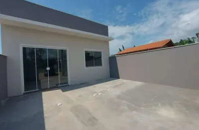 Casa com 02 dormitórios + churrasqueira no balneário rio gracioso!