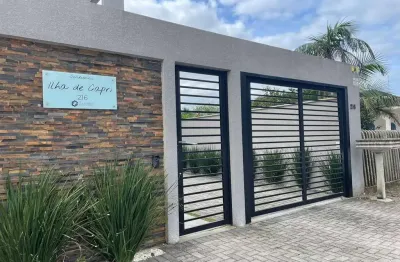 Sobrado com 03 quartos (sendo 01 suíte) + terraço á 215 metros da praia! rainha do mar