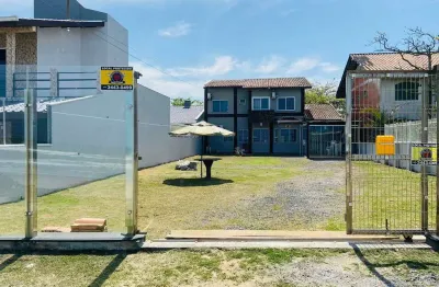 Casa com 3 quartos à venda na Avenida Beira Mar I, 2986, Barra do Sai, Itapoá