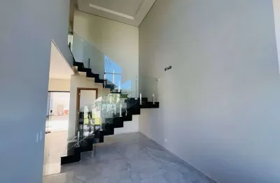 Sobrado com 03 quartos (sendo 01 suíte) á 500 metros da praia