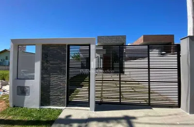 Casa á 500 metros da praia, 95m², 03 dormitórios (sendo 01 suíte)