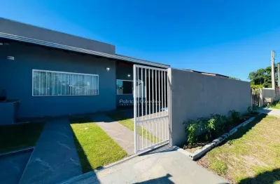 Casa com piscina e  03 dormitórios (sendo 01 suíte)