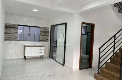 Sobrado com terraço e 03 dormitórios no balneário são josé!