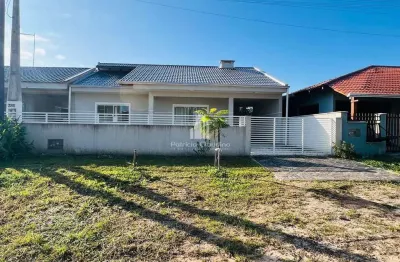 Casa com 3 quartos para alugar na Rua 371 (Monsenhor Celso), 385, Barra do Sai, Itapoá
