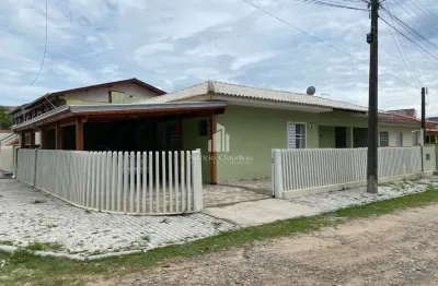 Casa com 3 quartos à venda na Rua 590 Hercílio Luz, 58, Cambijú, Itapoá