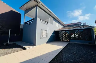 Sobrado com aprox. 191m² de área total contstruída! itapema do norte!