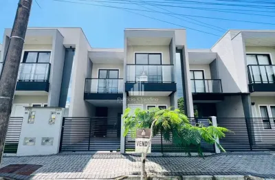 Sobrado na Barra do Sai 03 quartos ( 01 suite) a 300 metros da praia