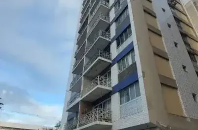 Apartamento andar alto totalmente nascente, excelente localização,